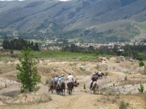 Cabalgata en Villa de Leyva: Naturaleza y Tradición