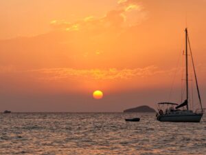 Tour Bahia en Velero Santa Marta con Atardecer, Cerveza y Snack