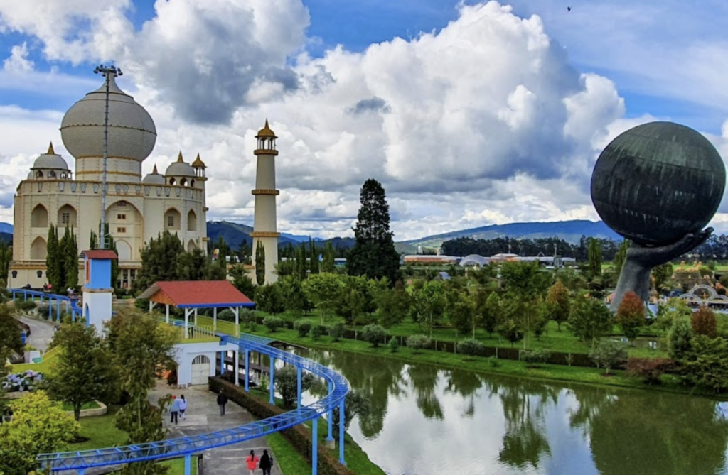 Experiencia Completa en Parque Jaime Duque y Zoológico Wakatá