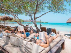 Día Completo a Isla Privada Islabela Beach Club con Alimentación