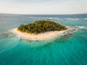 Tour Día Completo a la Isla de Jhonny Cay en San Andres