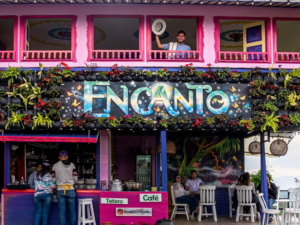 Tour 3 en 1 al Quindio: Salento + Valle del Cocora + Filandia