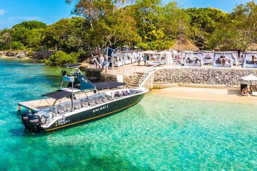 Día Completo a Isla Privada Bora Bora Beach Club con Alimentación