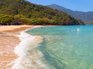 Tour Terrestre a Playa Cristal y Playa Cinto parque Tayrona