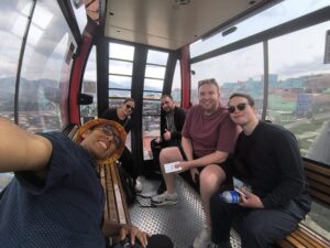 Tour Favela El Paraíso con Teleférico y Arte Urbano en Bogotá