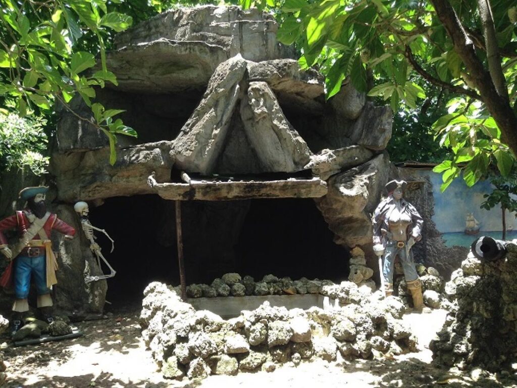 Tour Alrededor de la Isla de San Andres y sus Lugares mas Famosos