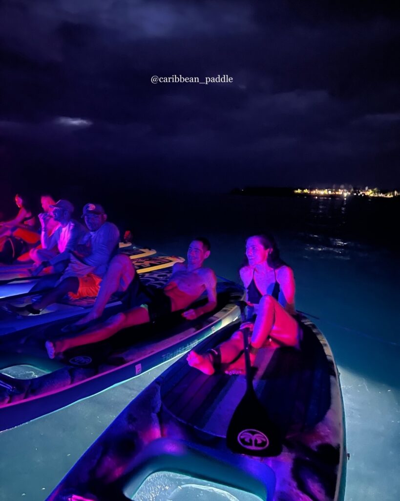 Tour Nocturno de Surf de Remo con Luz Led en el Mar de San Andres