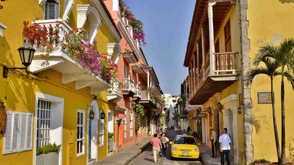 Tour Dia Completo a Barranquilla y Cartagena desde Santa Marta