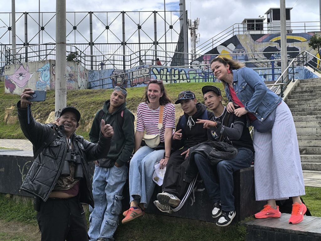 Tour Favela El Paraíso con Teleférico y Arte Urbano en Bogotá