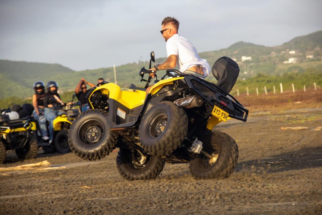 Aventura en Cuatrimoto por los pasisajes y playas de Cartagena