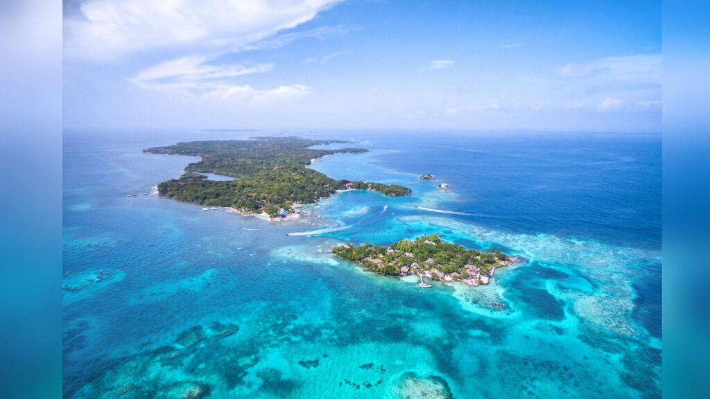 Tour Completo 5 Islas con Almuerzo Snorkel y Plancton Luminoso