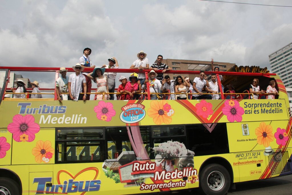 Recorrido Completo por los 15 Lugares mas Atractivos de Medellin