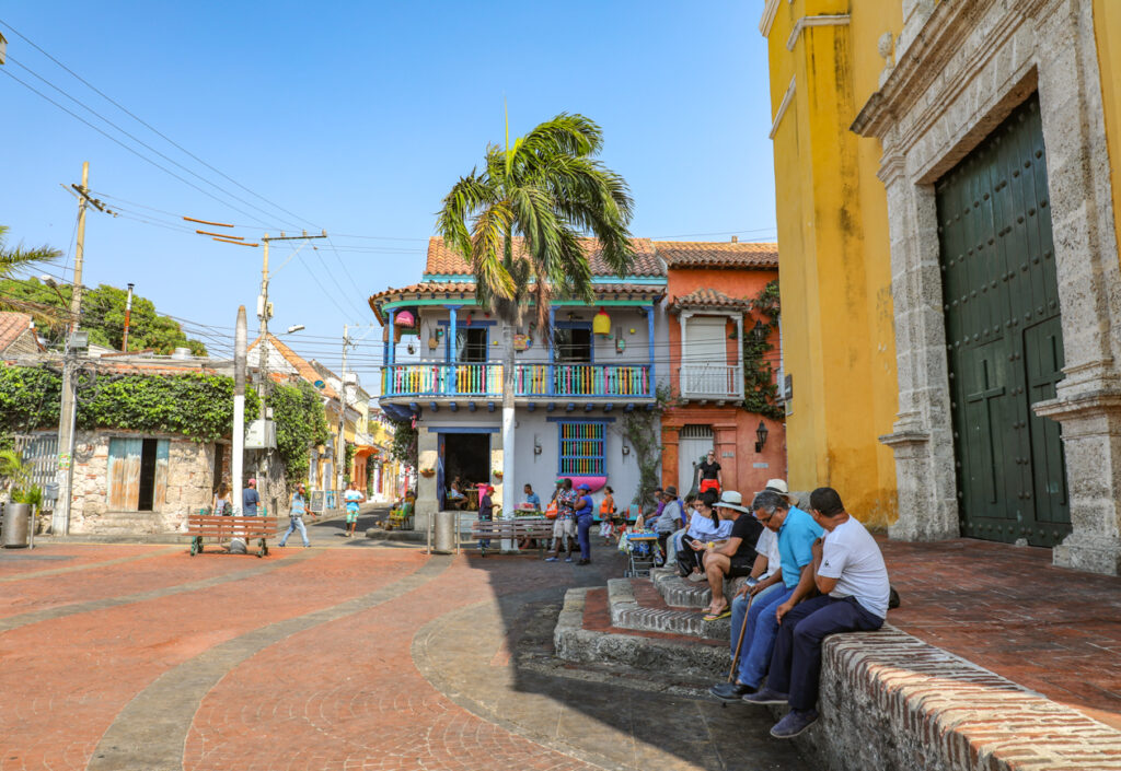 Recorrido a Pie por Centro Historico y Getsemani con Guia Oficial