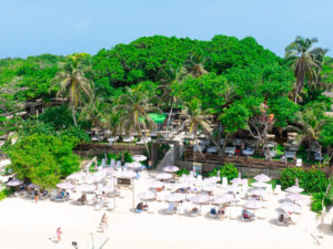 Un Día a Isla Privada Club de Playa Luxury con Alimentación