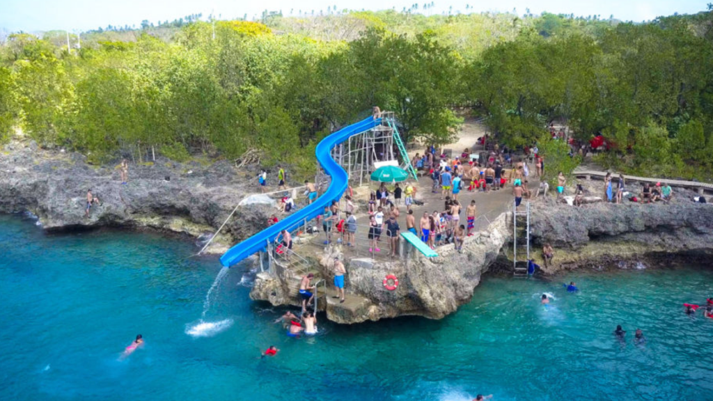 Tour Alrededor de la Isla de San Andres y sus Lugares mas Famosos