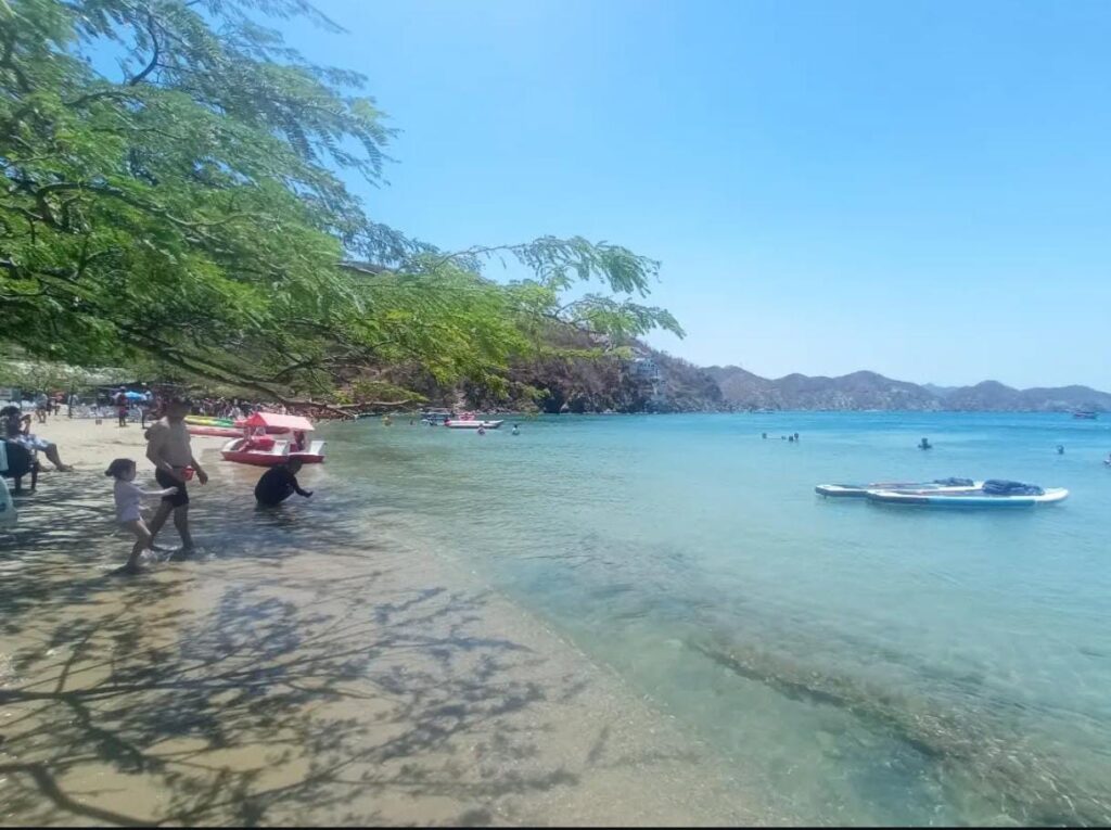 Tour Dia Completo a Playa Cristal del Parque Tayrona en Lancha