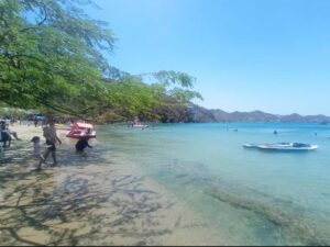 Tour Dia Completo a Playa Cristal del Parque Tayrona en Lancha