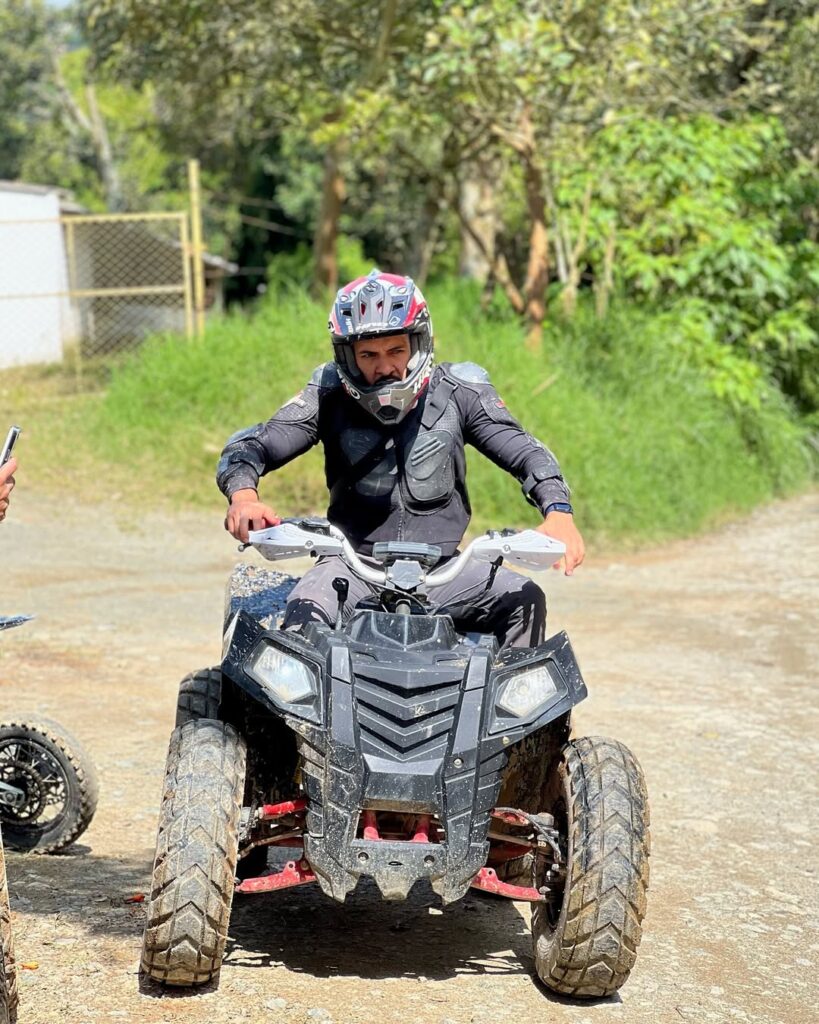 Aventura en Cuatrimoto por las Montañas y Bosques de Medellin