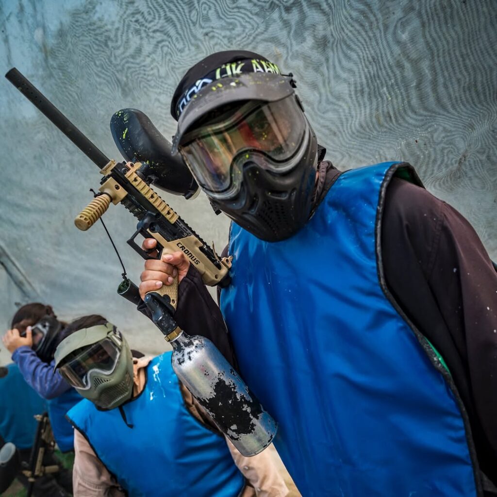 Experiencia de Juego Paintball en Campo de Combate