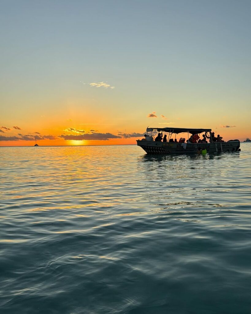 Tour para ver el Amanecer en el Acuario y La Bahia de San Andres