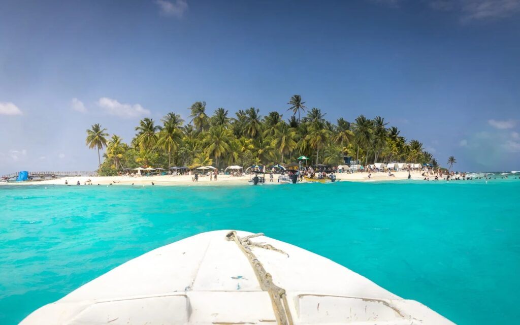 Tour Día Completo a la Isla de Jhonny Cay en San Andres