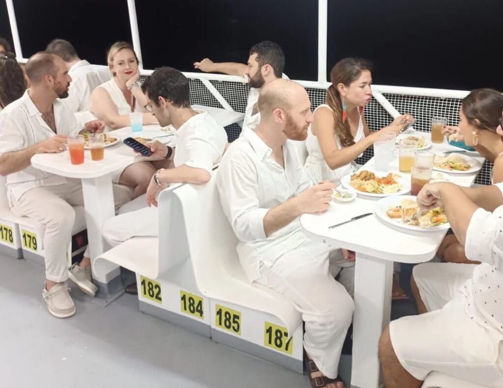 Tour Fiesta Blanca en San Andrés con Cena Buffet y Bar Abierto