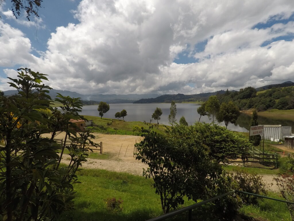 Tour Día Completo a Villa de Leyva y Ráquira Colonial