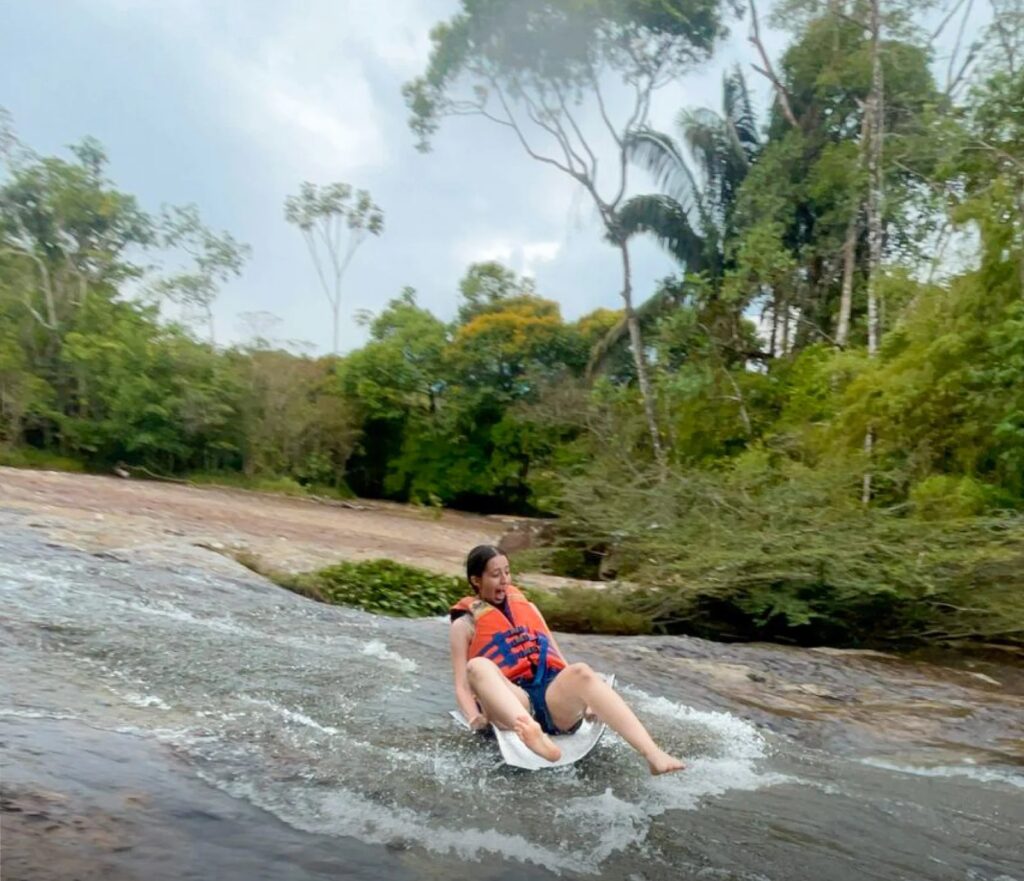 Tour Maravillas del Guejar: Cascadas, toboganes y jacuzzis naturales.