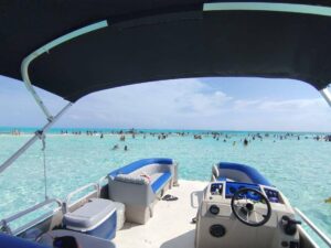 Tours en Ponton Platino: Por los 5 Cayos mas turisticos de San Andres