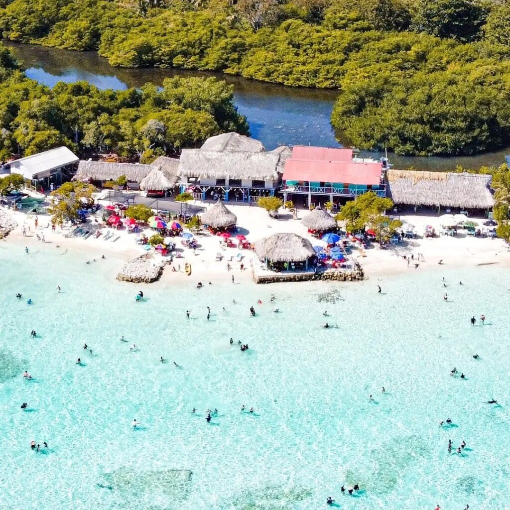 Visita 3 Islas Top: Mucura, Tintipan y Santa Cruz desde Cartagena