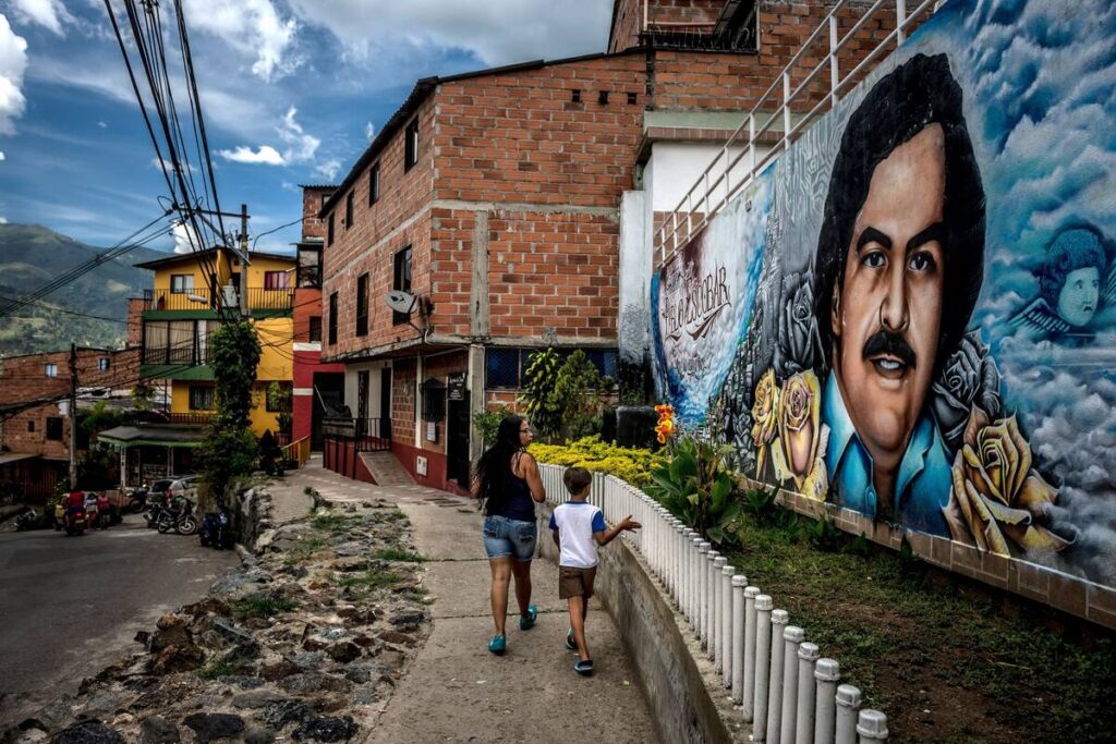 Tour Completo del Verdadero Pablo Escobar Historia y Lugares