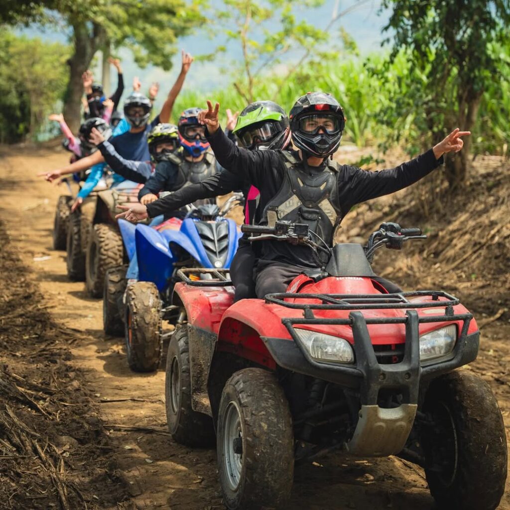 Aventura en Cuatrimoto 4x4 por senderos naturales del valle