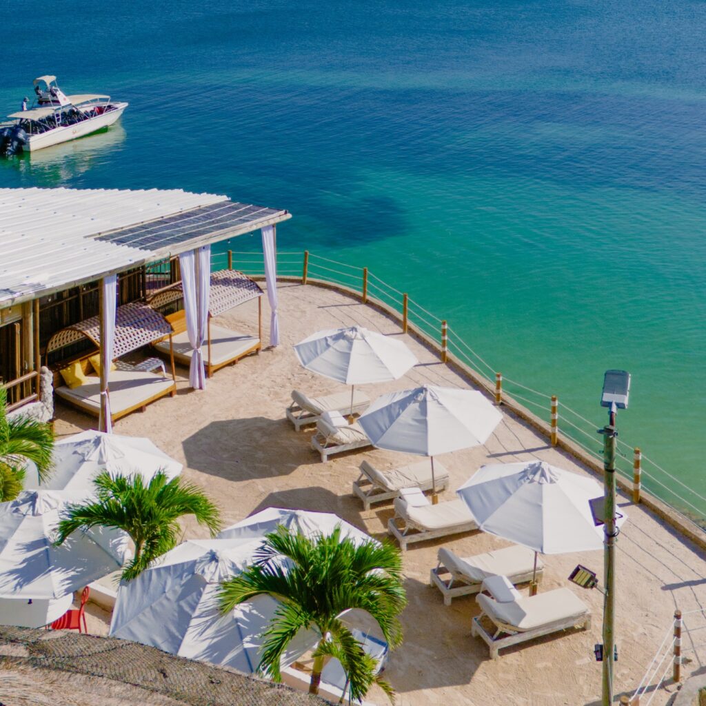 Día Completo a Isla Privada Pao Pao Beach Club con Alimentación