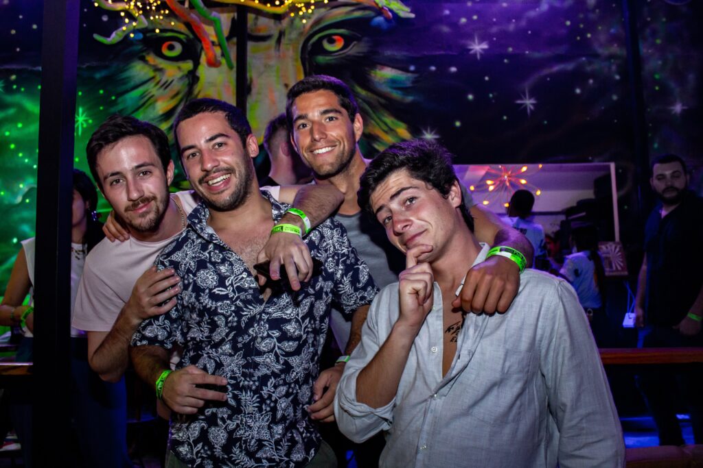 Tour de Bares y Clubes Mas Top del Centro Historico de Cartagena