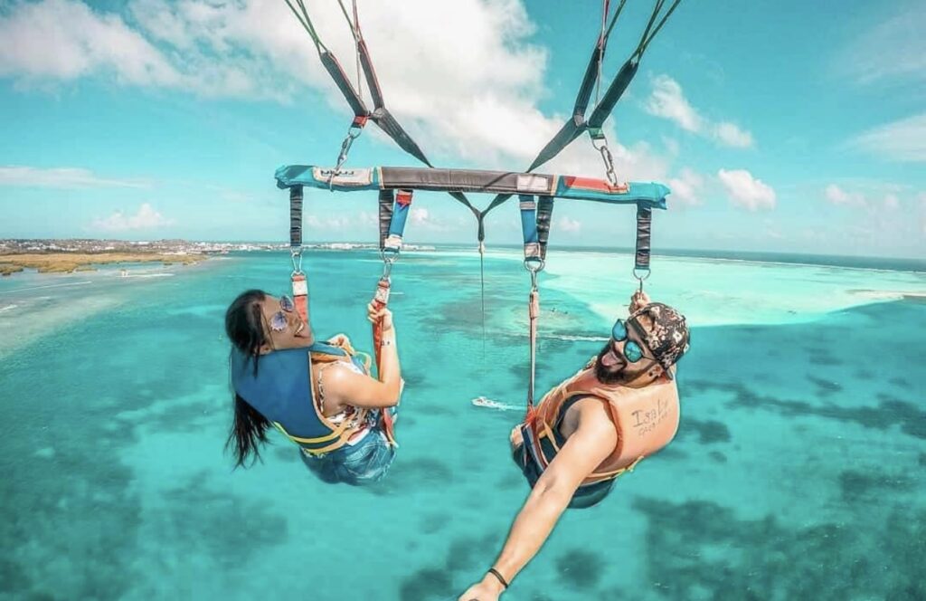 Tour Completo de Parasailing en San Andres Isla