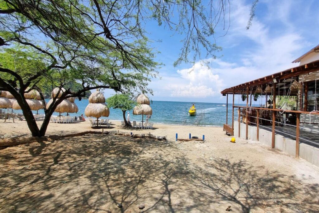 Dia Completo a Playa Blanca Santa Marta con Almuerzo