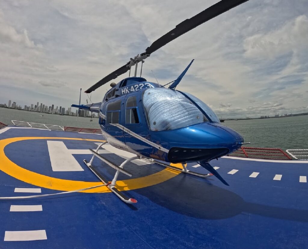 Experiencia en Helicóptero sobre Cartagena y Crucero al Atardecer
