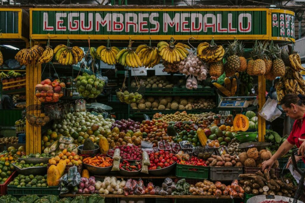 Tour de Frutas Exoticas con mas de 10 Degustaciones en Medellin