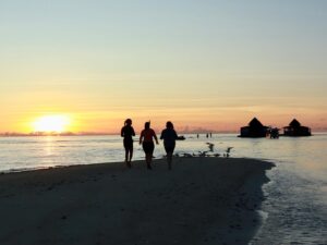 Tour para ver el Amanecer en el Acuario y La Bahia de San Andres