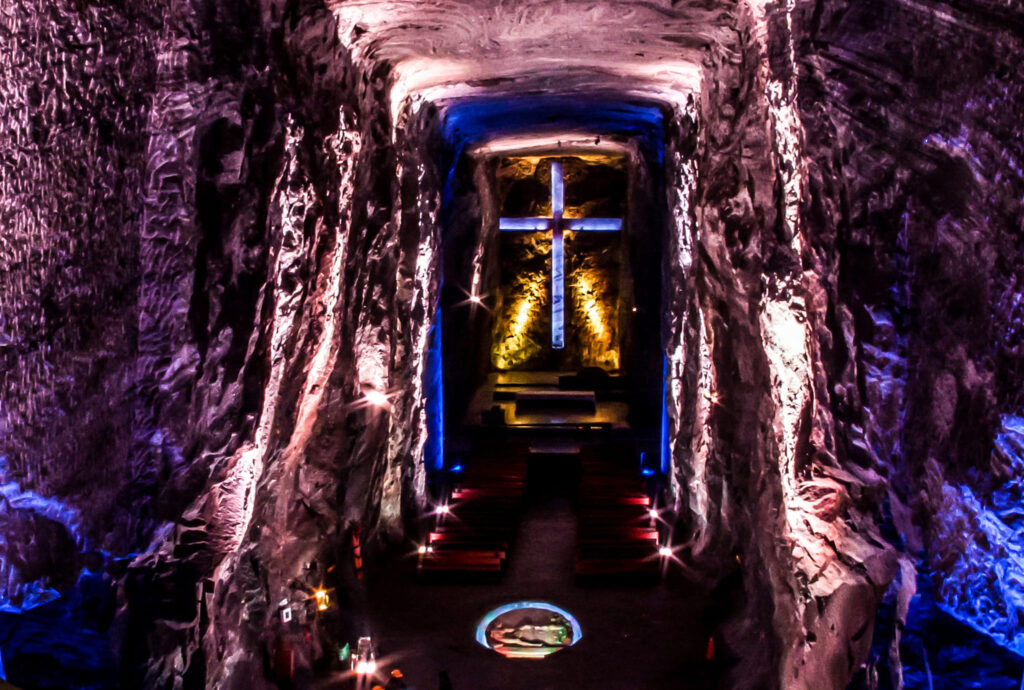 Tour a Catedral de Sal de Zipaquira y Lago Guatavita con Almuerzo