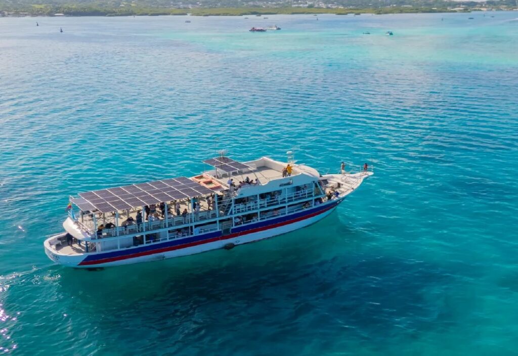 Tour en Crucero Premium por la Bahia de San Andres