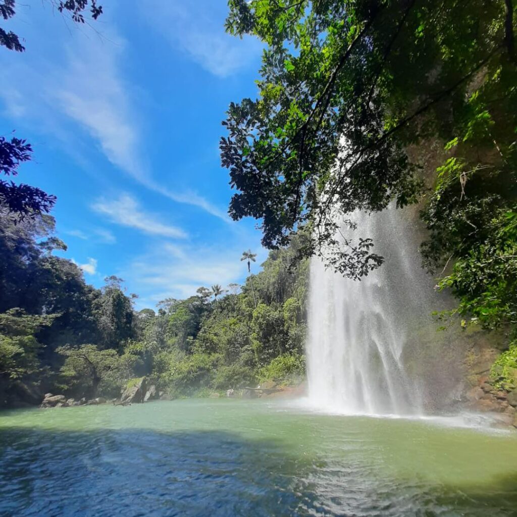 Tour a las Cascadas Telares de Cristal y San Antonio en Mesetas