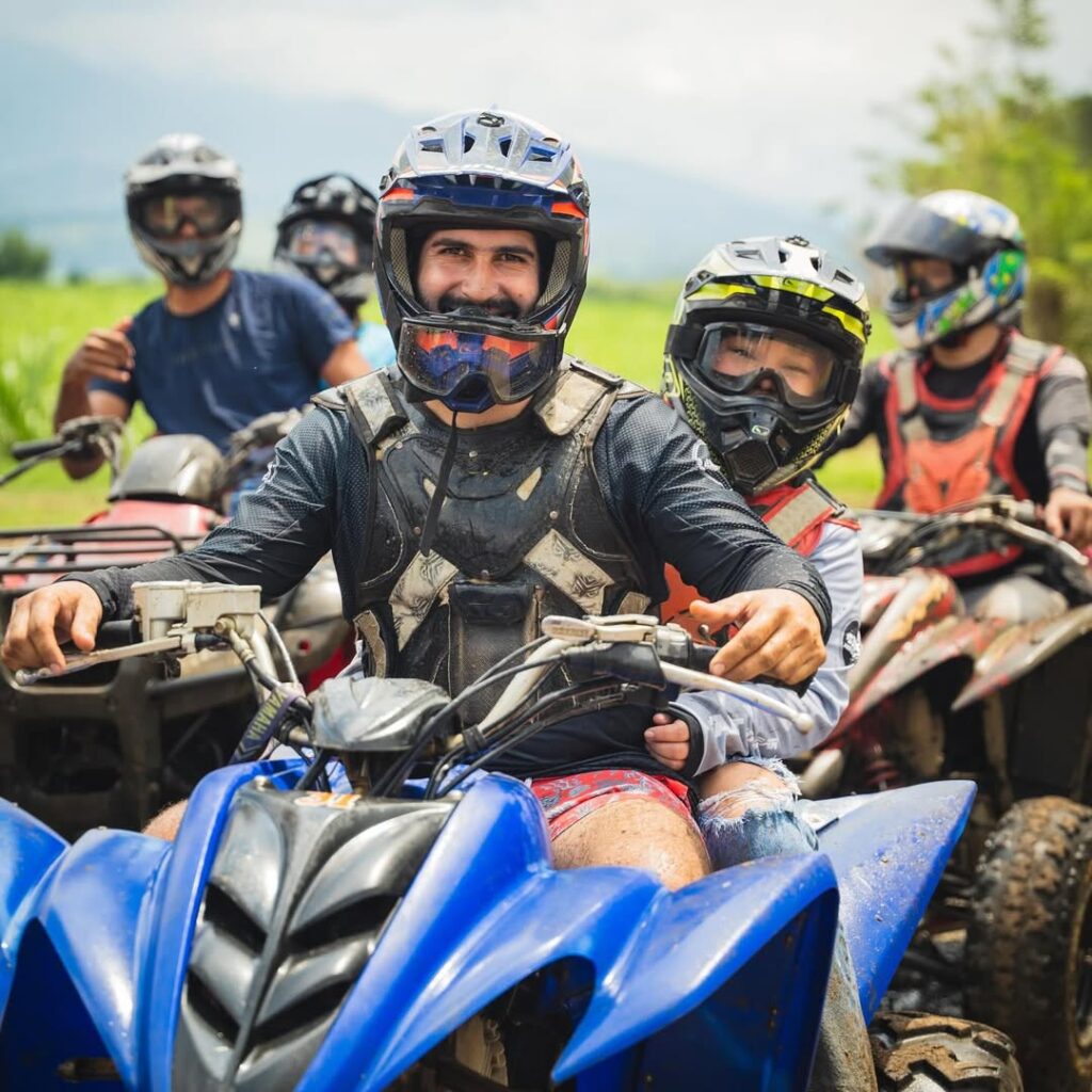 Aventura en Cuatrimoto 4x4 por senderos naturales del valle