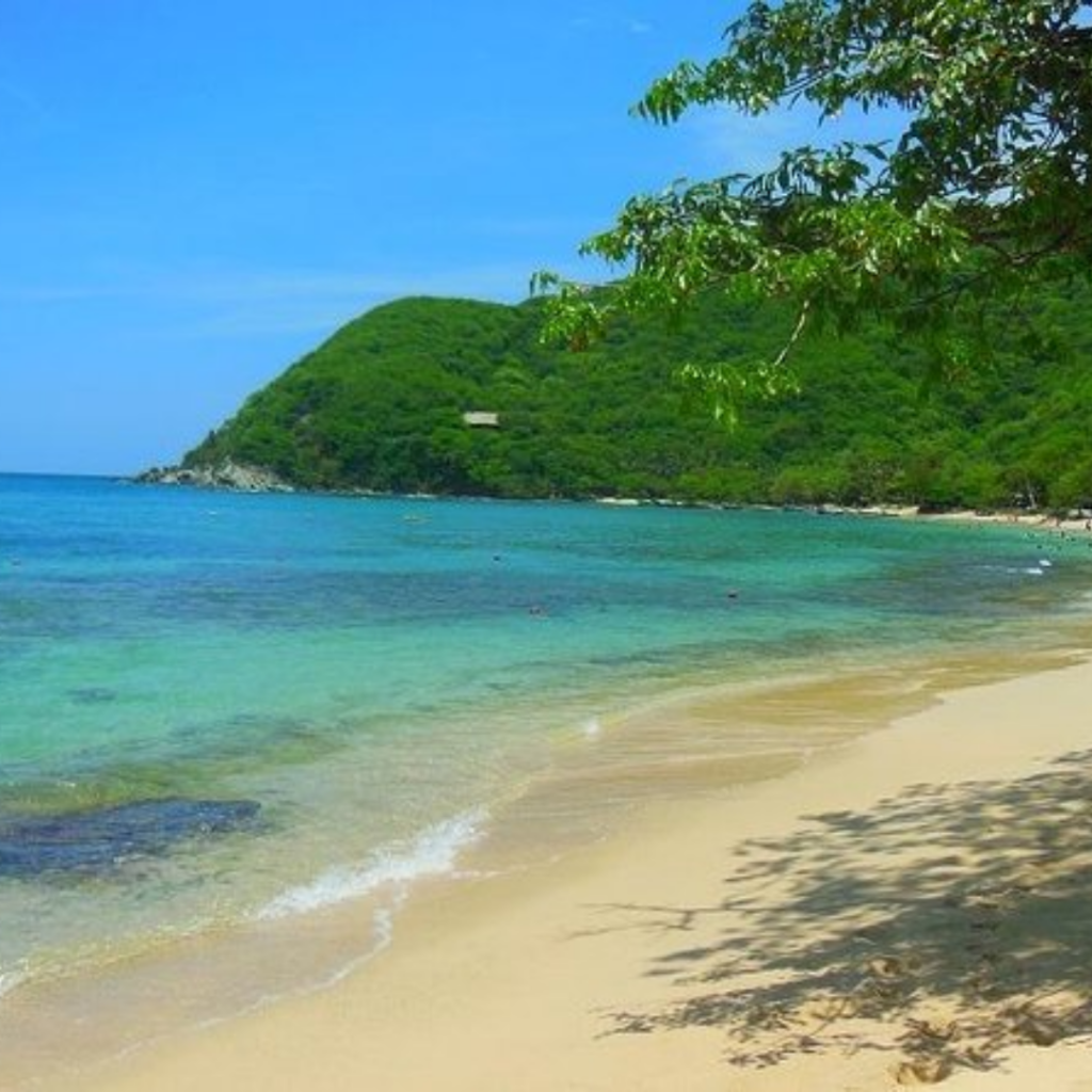 Tour Terrestre a Playa Cristal y Playa Cinto parque Tayrona