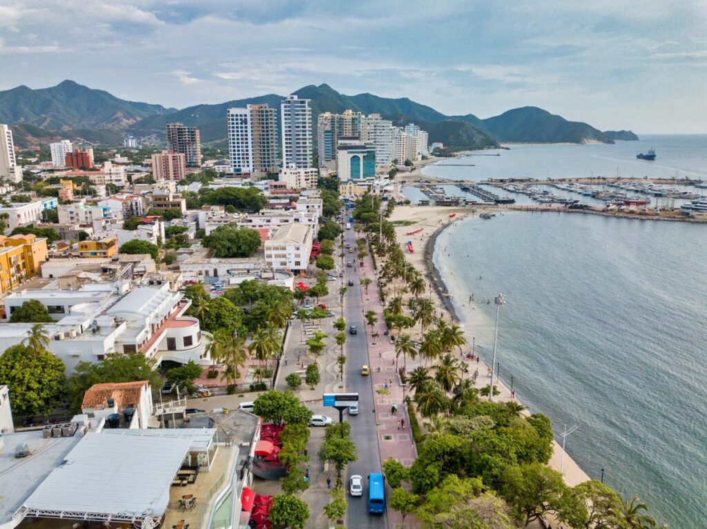 Recorrido Completo por la Ciudad de Santa Marta y sus Encantos