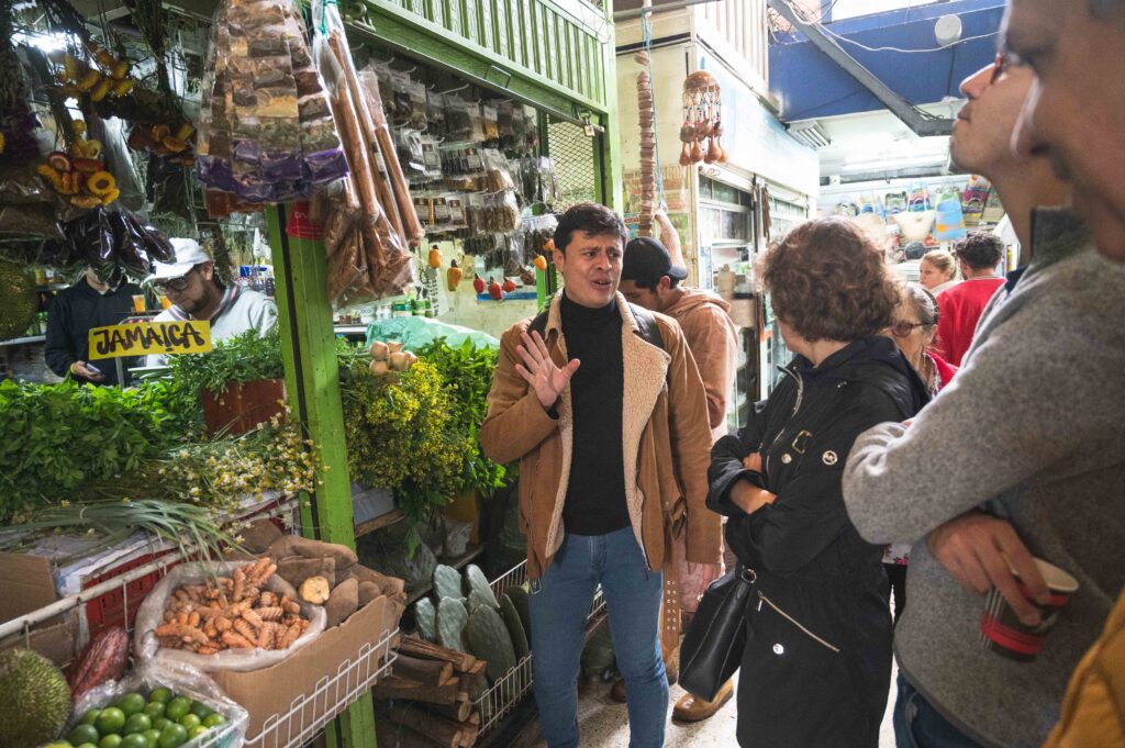 Tour de Frutas Exoticas con mas de 15 Degustaciones en Bogota