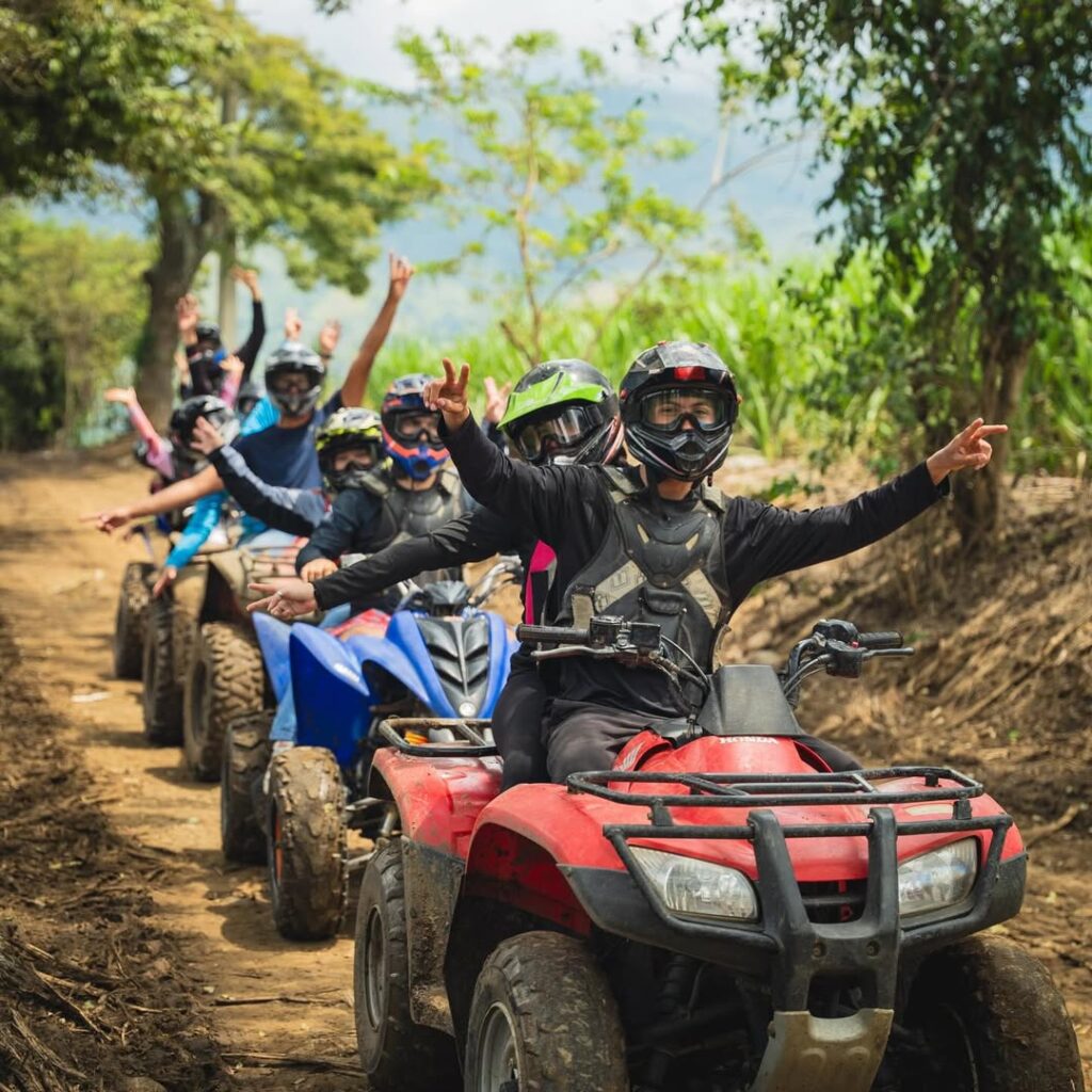 Aventura en Cuatrimoto 4x4 por senderos naturales del valle