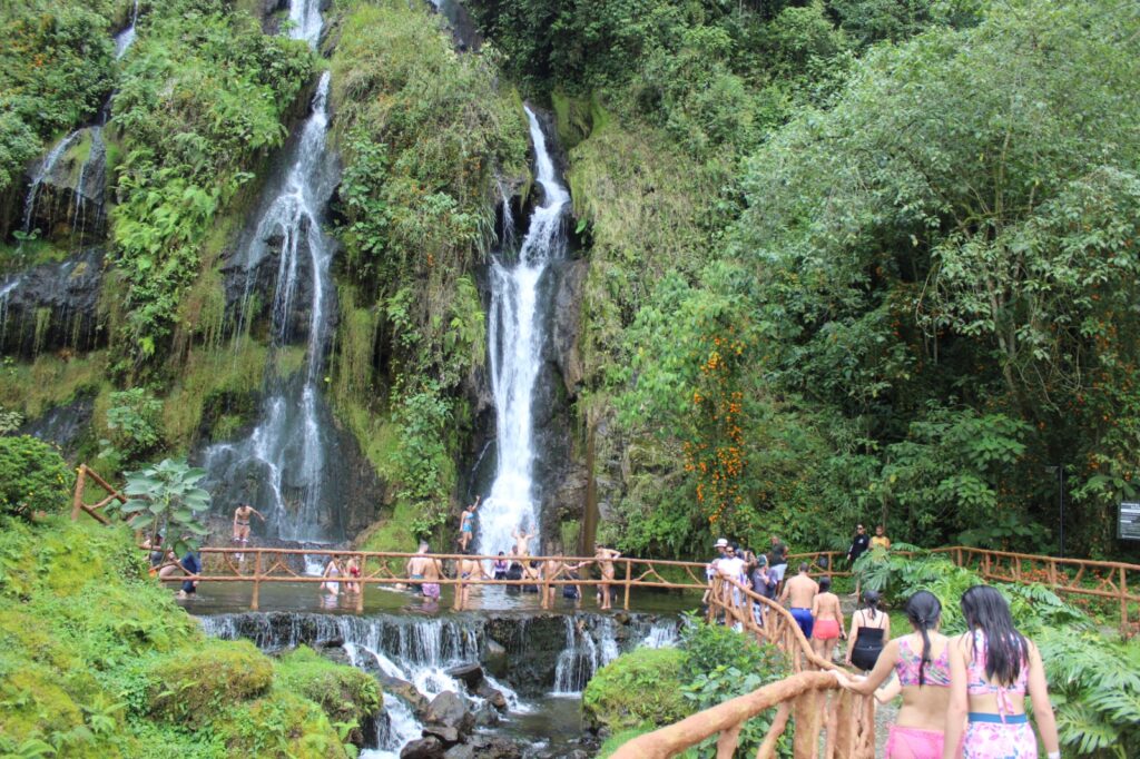 Plan completo 2 en 1: Termales Santa Rosa + Ukumari