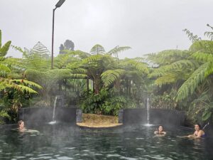 Tour al Nevado del Ruiz + con Baño en Termales desde Manizales