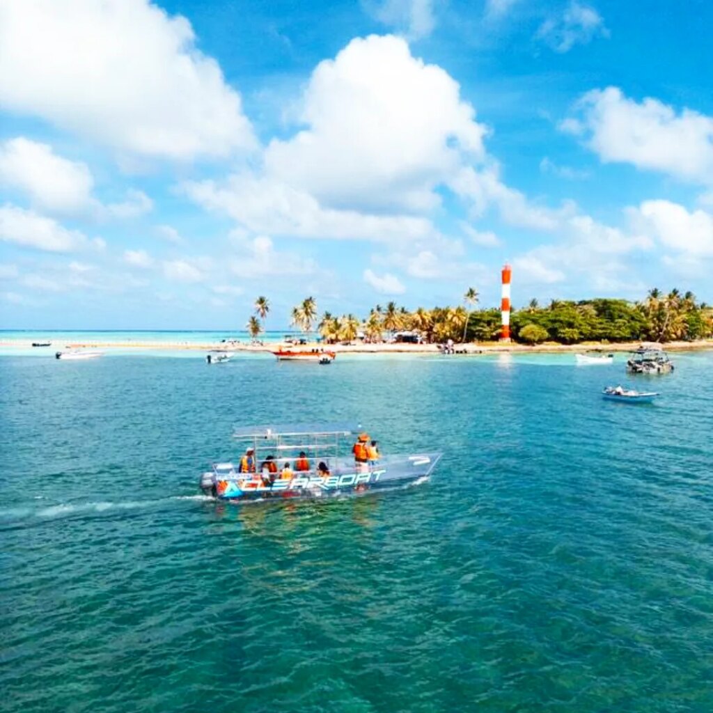 Experiencia en Bote Trasparante Por La Bahia de San Andres